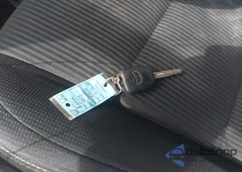 2014 Toyota Rav4 Xle z USA, uszkodzony, nr VIN JTMRFREVXEJ010809